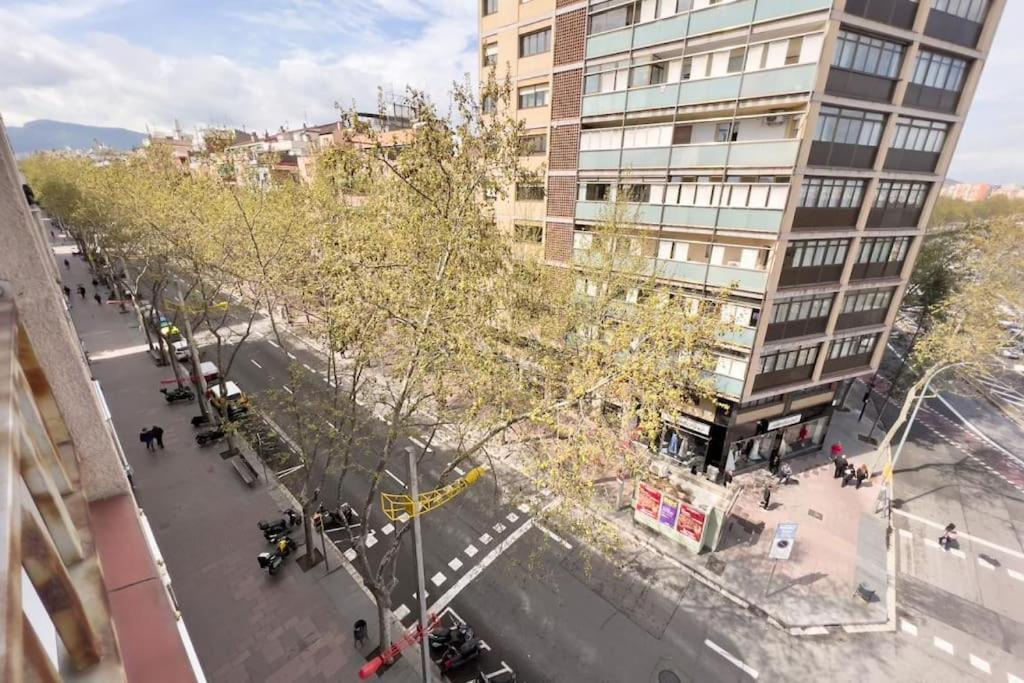Bebarceloner Sant Andreu Apartments - 3 Bedrooms Luaran gambar
